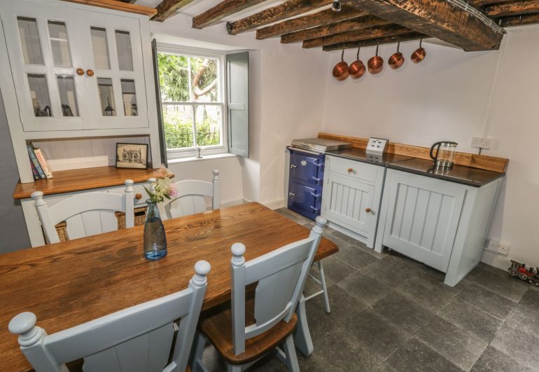 Kitchen with Everhot cooker