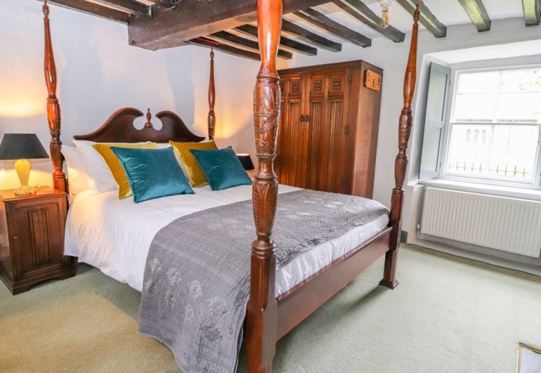 Four poster bed at Eyton